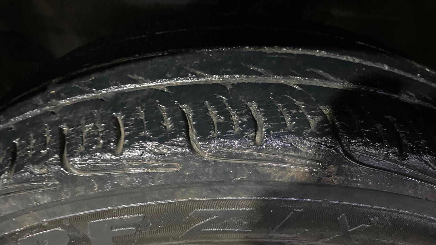 2016 Maruti Wagon R 1.0 VXI, Petrol, Manual, 87,083 km, Left Front Tyre Tread
