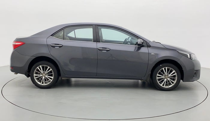 2014 Toyota Corolla Altis GL, Petrol, Manual, 15,908 km, Right Side View