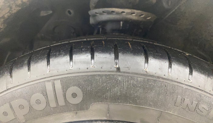 2017 Hyundai Verna 1.6 VTVT SX, Petrol, Manual, 60,315 km, Left Front Tyre Tread