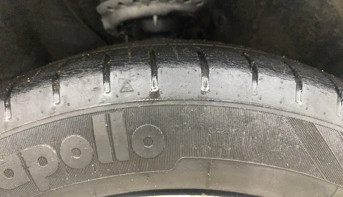 2017 Hyundai Verna 1.6 VTVT SX, Petrol, Manual, 60,315 km, Right Front Tyre Tread