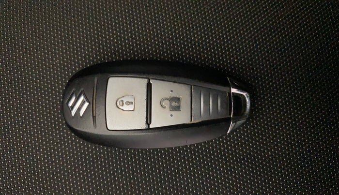 2018 Maruti Baleno ZETA PETROL 1.2, Petrol, Manual, 73,647 km, Key Close Up