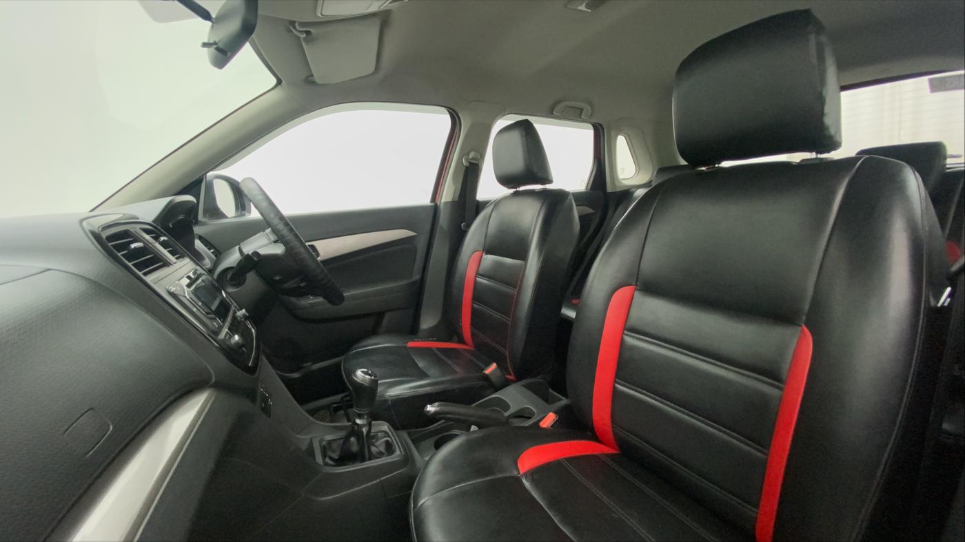 2016 Maruti Vitara Brezza ZDI, Diesel, Manual, 78,575 km, Right Side Front Door Cabin