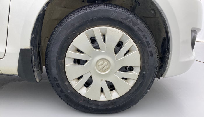 2014 Maruti Swift VXI D, Petrol, Manual, 36,425 km, Right Front Wheel
