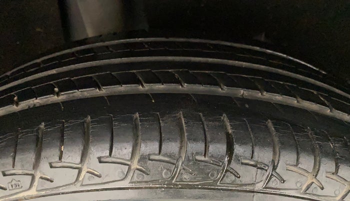 2017 Maruti Baleno DELTA PETROL 1.2, Petrol, Manual, 56,157 km, Right Rear Tyre Tread