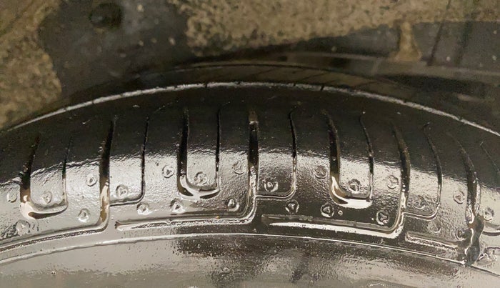 2012 Maruti A Star VXI (ABS) AT, Petrol, Automatic, 54,600 km, Left Rear Tyre Tread