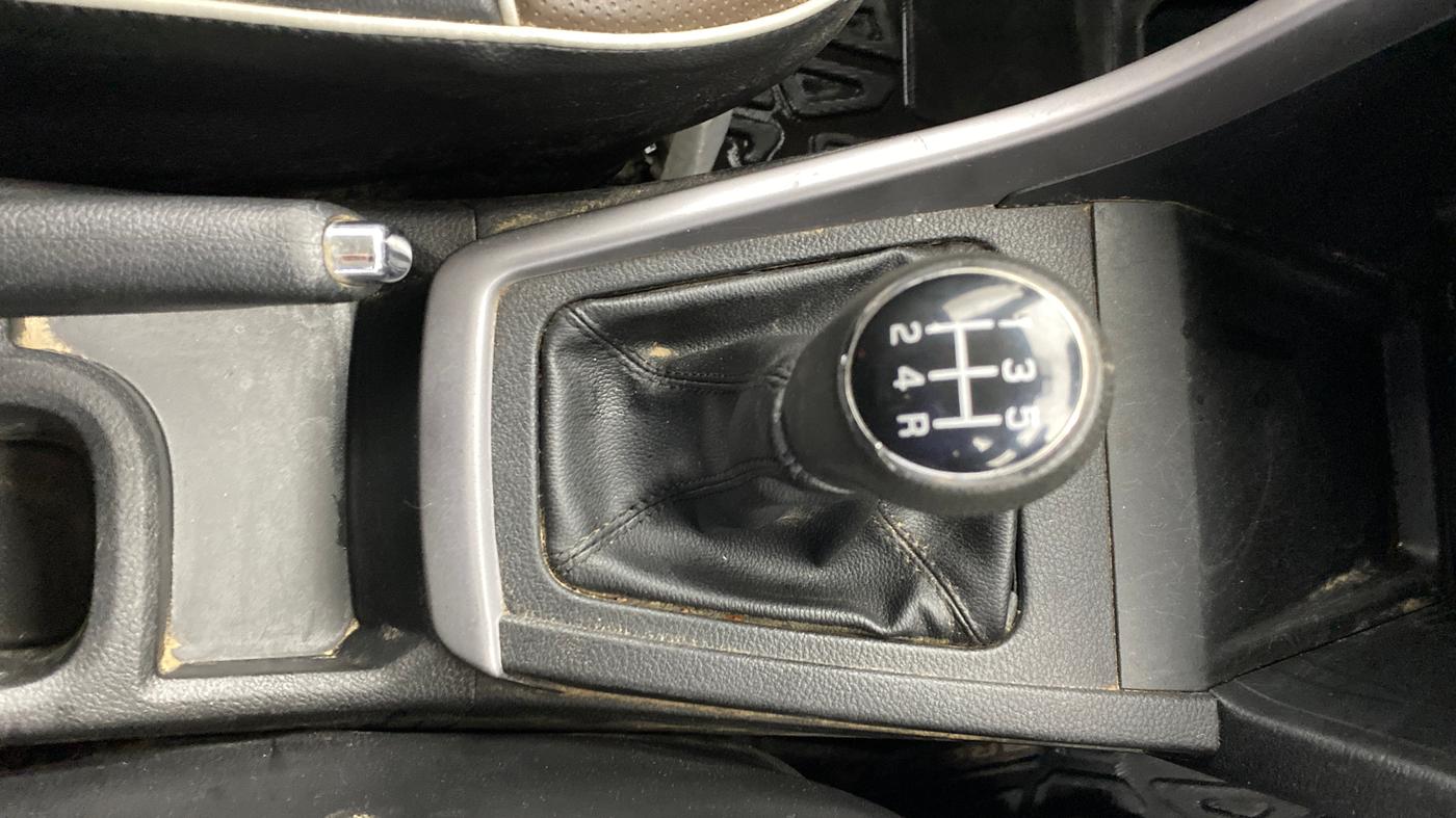 2025 Maruti BREZZA ZXI S-CNG, CNG, Manual, 67,426 km, Gear Lever
