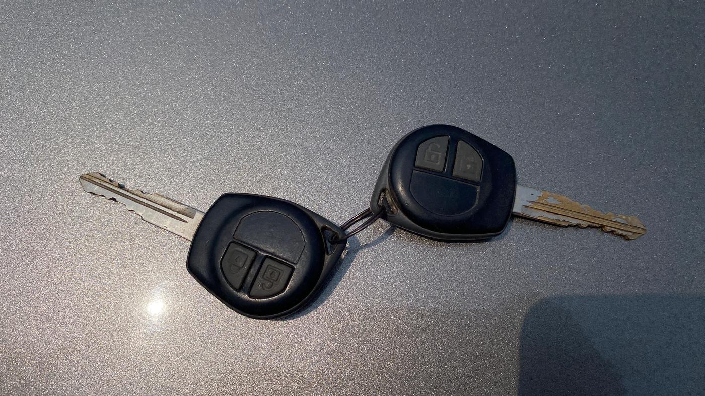 2015 Maruti Swift Dzire VXI, Petrol, Manual, 36,927 km, Key Close Up