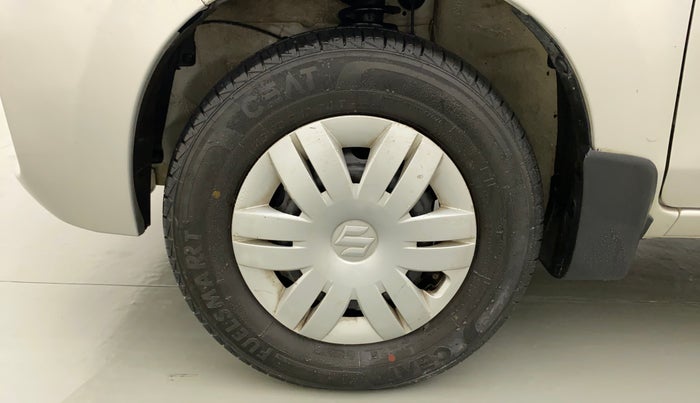 2020 Maruti Alto LXI CNG, CNG, Manual, 33,069 km, Left Front Wheel