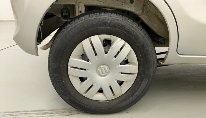 2020 Maruti Alto LXI CNG, CNG, Manual, 33,069 km, Right Rear Wheel