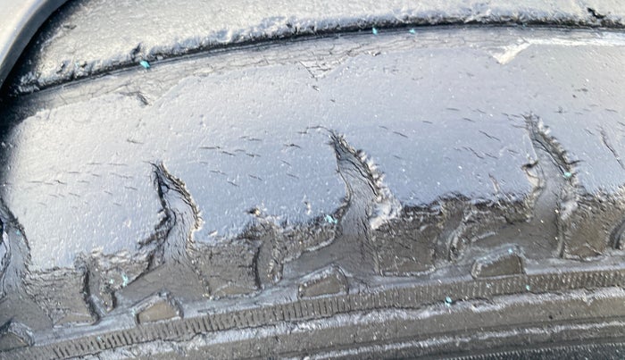 2016 Mahindra TUV300 T4, Diesel, Manual, 91,399 km, Spare Tyre