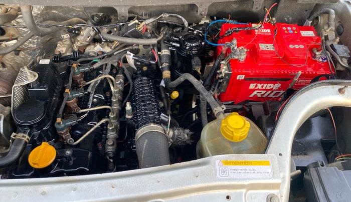 2016 Mahindra TUV300 T4, Diesel, Manual, 91,399 km, Engine View - Left