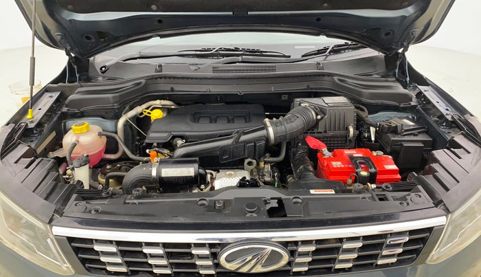 2021 Mahindra XUV300 W8 (O) 1.2 PETROL AMT, CNG, Automatic, 42,659 km, Engine View