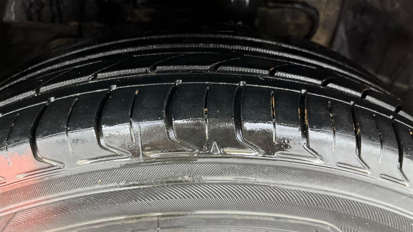 2018 Tata NEXON XZA PLUS PETROL, Petrol, Automatic, 46,806 km, Left Front Tyre Tread
