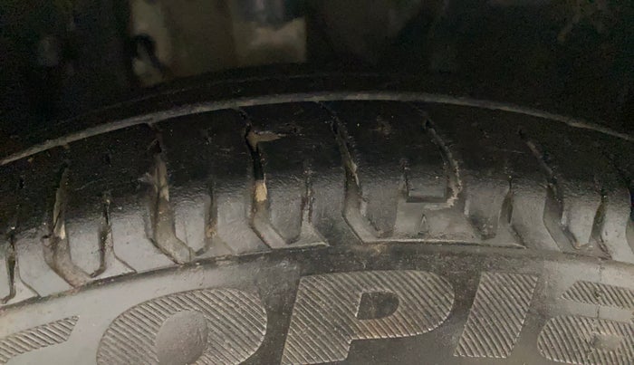 2021 Tata ALTROZ XM DIESEL, Diesel, Manual, 34,587 km, Right Front Tyre Tread