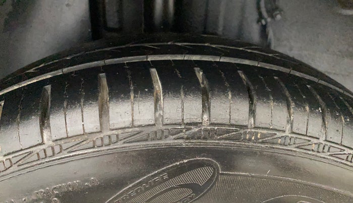 2021 Tata ALTROZ XM DIESEL, Diesel, Manual, 34,587 km, Right Rear Tyre Tread