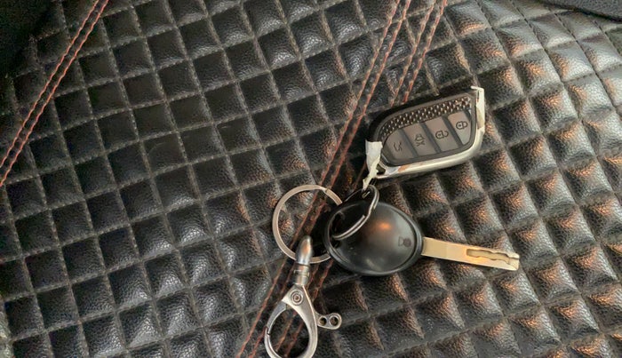 2021 Tata ALTROZ XM DIESEL, Diesel, Manual, 34,587 km, Key Close Up