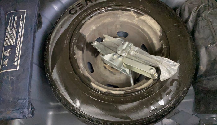 2016 Renault Kwid RXT 0.8, Petrol, Manual, 52,841 km, Spare Tyre