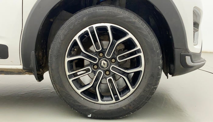2019 Renault TRIBER RXT, Petrol, Manual, 43,029 km, Right Front Wheel