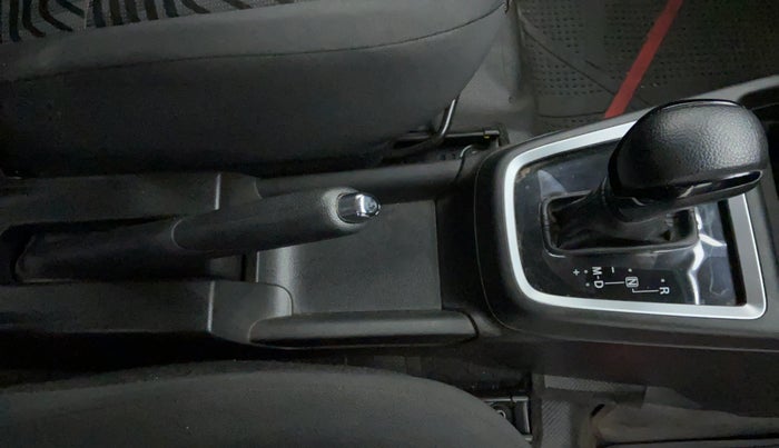 2019 Maruti Swift VXI AMT D, Petrol, Automatic, 8,609 km, Gear Lever