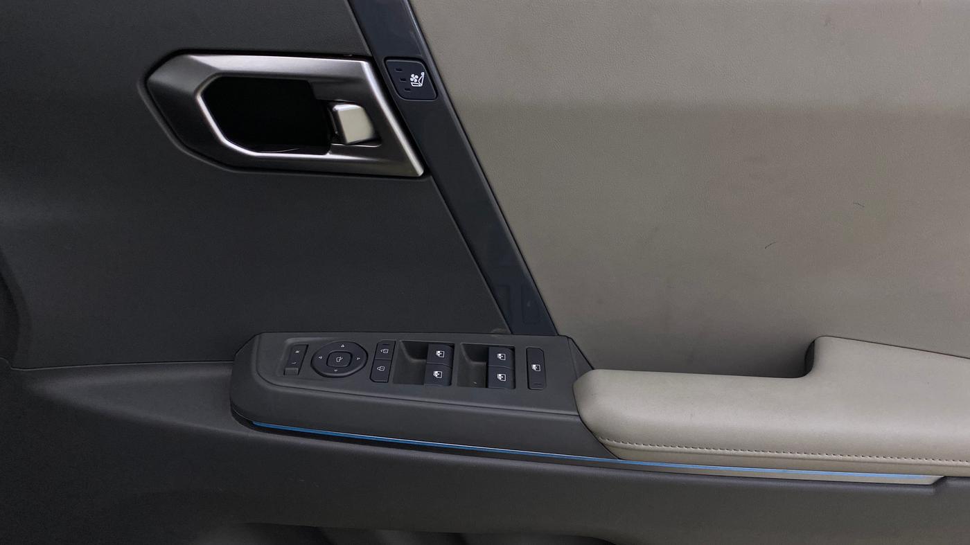 2025 KIA SYROS HTX Plus (O) 1.5 Diesel 6AT, Diesel, Automatic, 6,276 km, Driver Side Door Panels Control