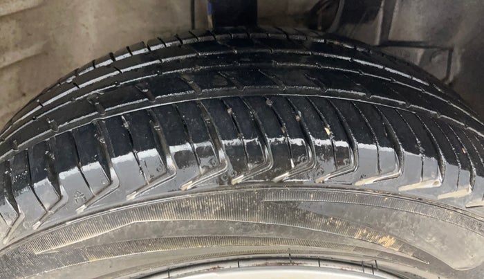 2022 Maruti New Wagon-R LXI 1.0, Petrol, Manual, 12,426 km, Right Front Tyre Tread