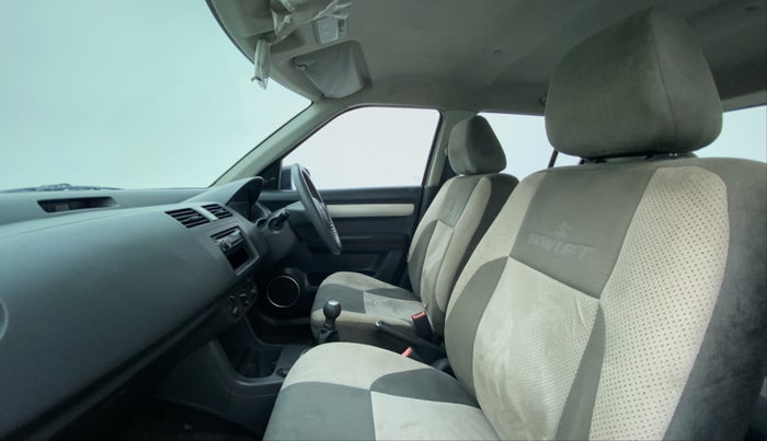 2011 Maruti Swift VXI D, Petrol, Manual, 53,025 km, Right Side Front Door Cabin