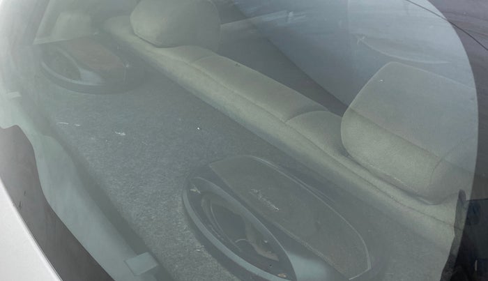 2011 Maruti Swift VXI D, Petrol, Manual, 53,025 km, Rear windshield - Minor spot on windshield