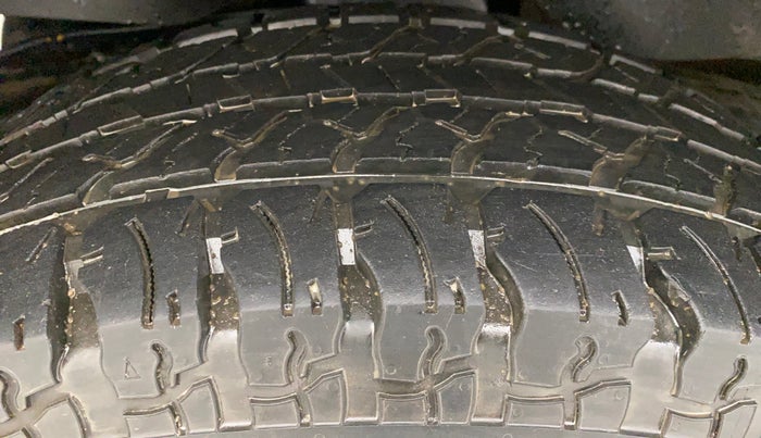 2020 Mahindra Thar LX  P 4WD AT CONVERTIBLE, Petrol, Automatic, 22,131 km, Right Rear Tyre Tread