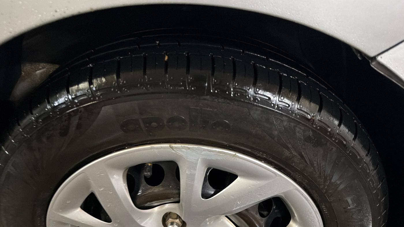 2018 Hyundai Grand i10 SPORTZ 1.2 KAPPA VTVT, Petrol, Manual, 50,689 km, Right Front Tyre Tread