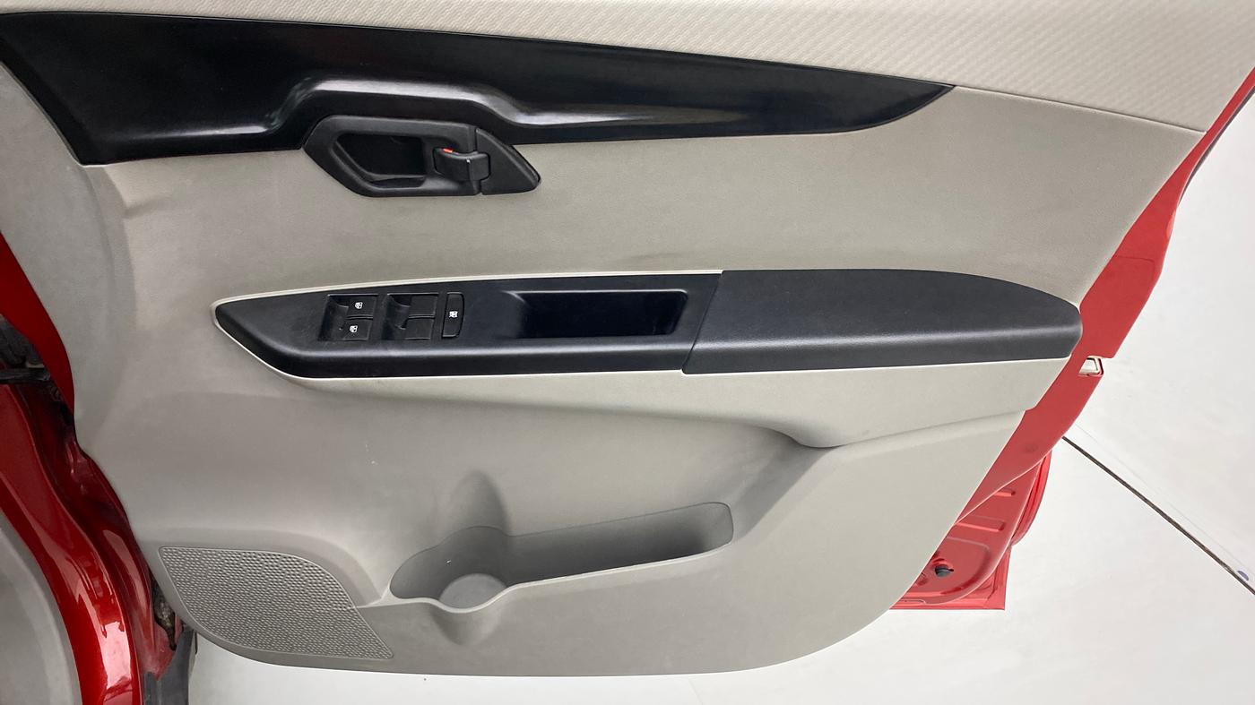 2017 Mahindra Kuv100 K4 5 STR, Petrol, Manual, 8,243 km, Driver Side Door Panels Control