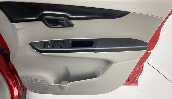 2017 Mahindra Kuv100 K4 5 STR, Petrol, Manual, 8,243 km, Driver Side Door Panels Control