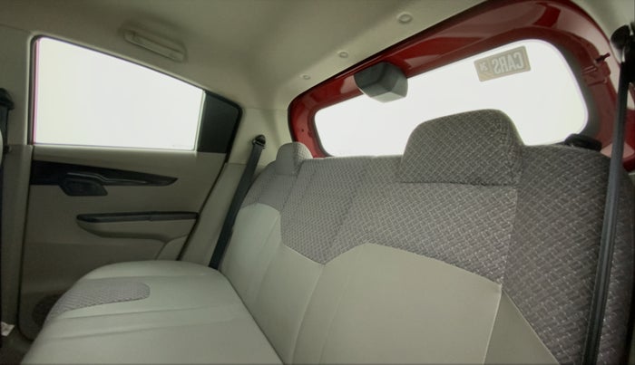 2017 Mahindra Kuv100 K4 5 STR, Petrol, Manual, 8,243 km, Right Side Rear Door Cabin