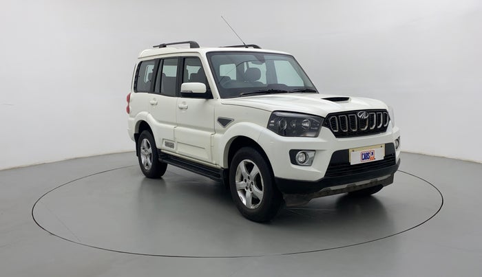 2017 Mahindra Scorpio S11, Diesel, Manual, 36,918 km, Right Front Diagonal