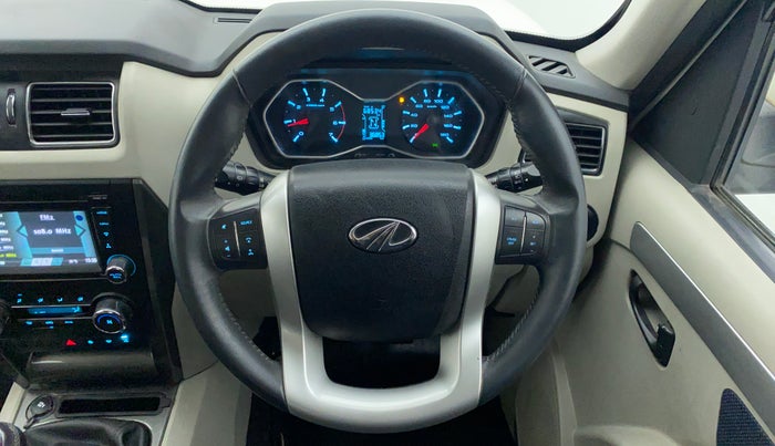 2017 Mahindra Scorpio S11, Diesel, Manual, 36,918 km, Steering Wheel Close Up