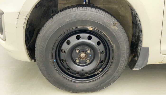 2013 Maruti Swift VXI, Petrol, Manual, 46,822 km, Left Front Wheel