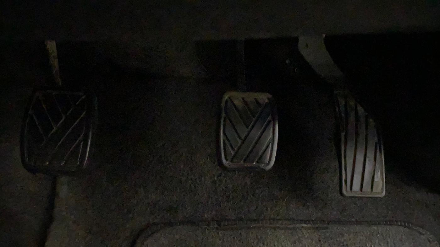 2013 Maruti Swift VXI, Petrol, Manual, 46,822 km, Pedals