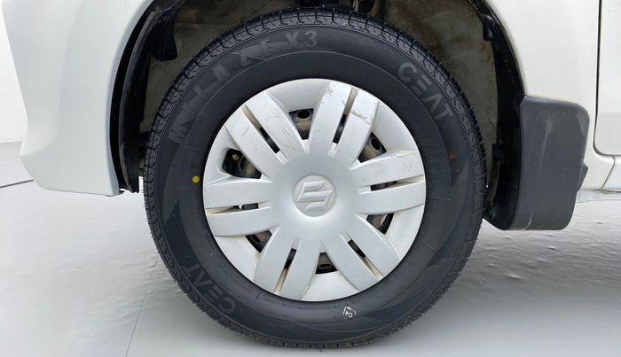 2017 Maruti Alto 800 LXI, Petrol, Manual, 63,712 km, Left Front Wheel