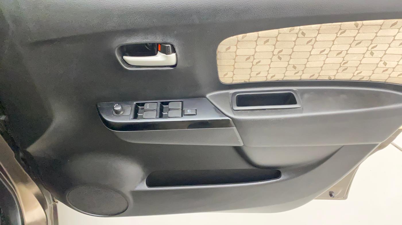 2017 Maruti Wagon R 1.0 VXI AMT, Petrol, Automatic, 34,583 km, Driver Side Door Panels Control