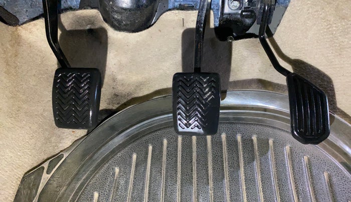 2018 Toyota YARIS V MT, Petrol, Manual, 97,410 km, Pedals