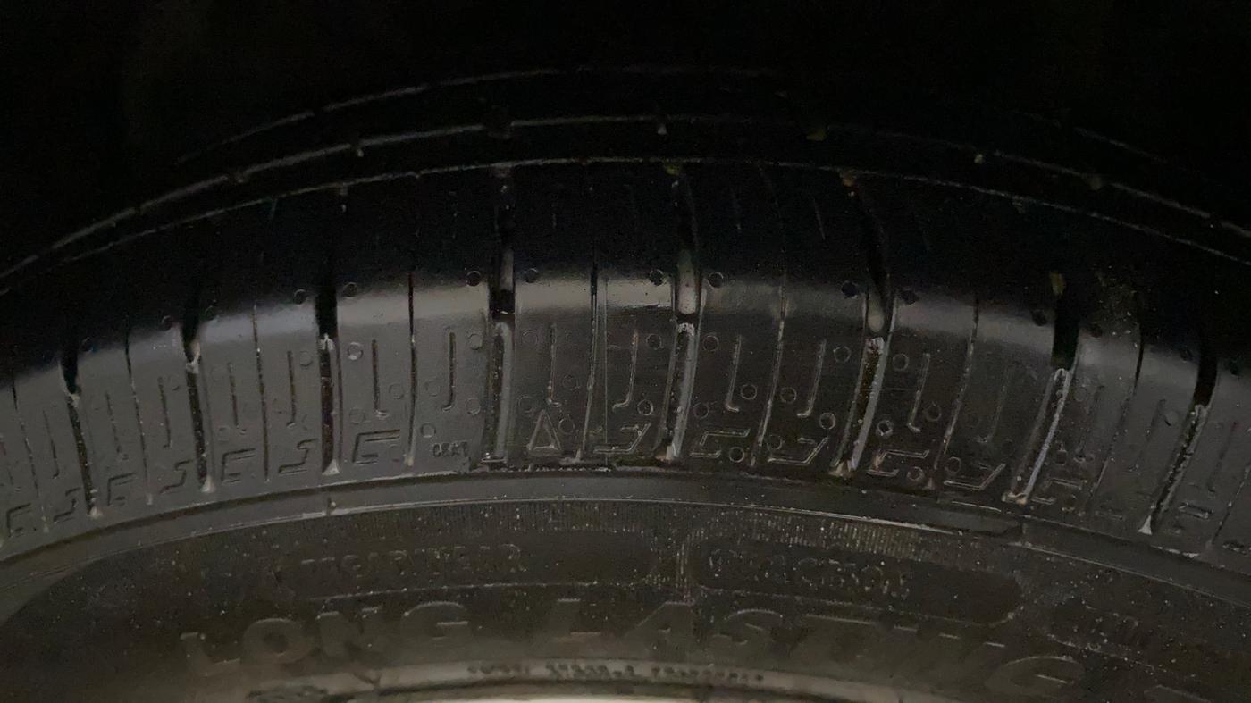 2018 Toyota YARIS V MT, Petrol, Manual, 97,410 km, Left Front Tyre Tread
