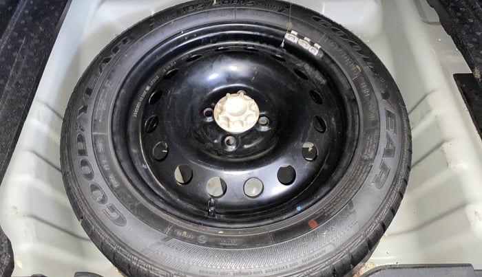 2018 Toyota YARIS V MT, Petrol, Manual, 97,410 km, Spare Tyre