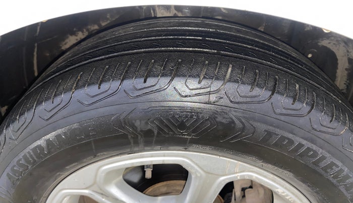 2018 Ford Ecosport TITANIUM + 1.5L PETROL AT, Petrol, Automatic, 73,777 km, Right Front Tyre Tread