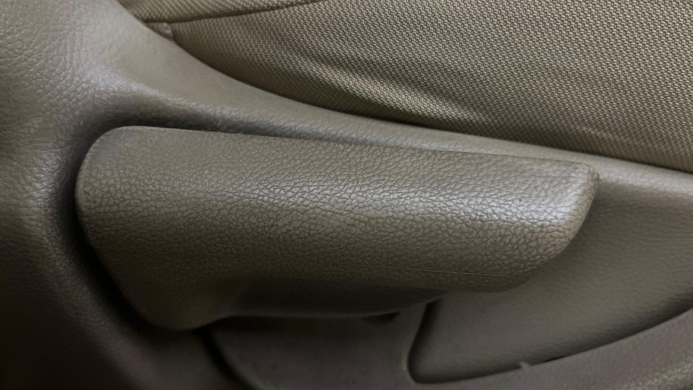 2014 Honda Amaze 1.2L I-VTEC SX, Petrol, Manual, 38,462 km, Driver Side Adjustment Panel