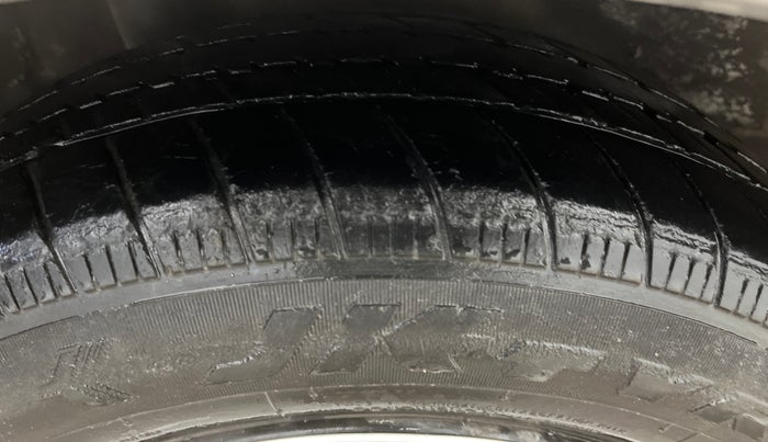 2014 Honda Amaze 1.2L I-VTEC SX, Petrol, Manual, 38,462 km, Right Rear Tyre Tread