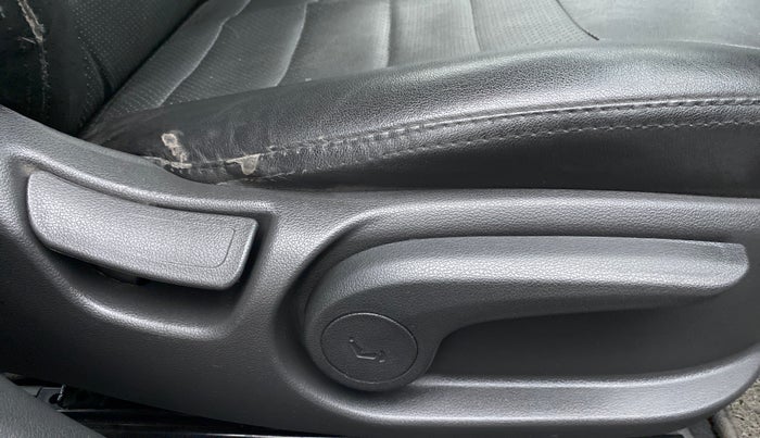 2018 Hyundai New Elantra 2.0 S PETROL, Petrol, Manual, 59,230 km, Driver Side Adjustment Panel