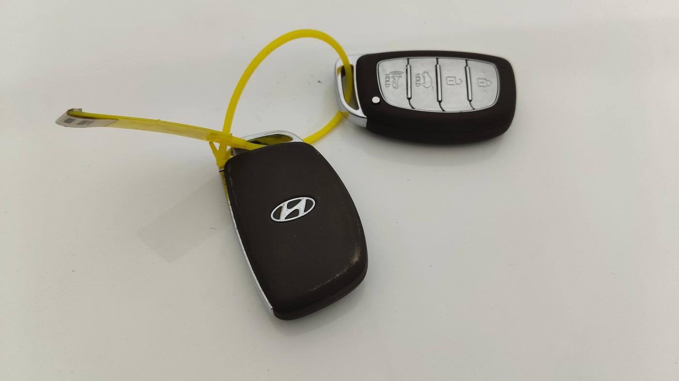 2020 Hyundai VENUE SX PLUS 1.0 TURBO DCT, Petrol, Automatic, 41,336 km, Key Close Up