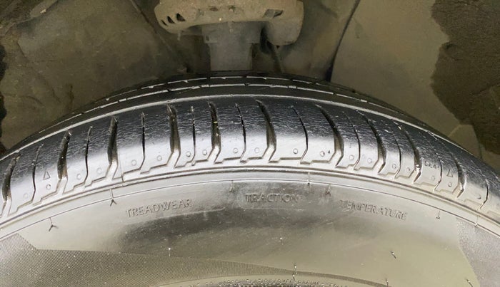 2021 Hyundai VENUE SX 1.0 TURBO IMT, Petrol, Manual, 3,835 km, Right Front Tyre Tread