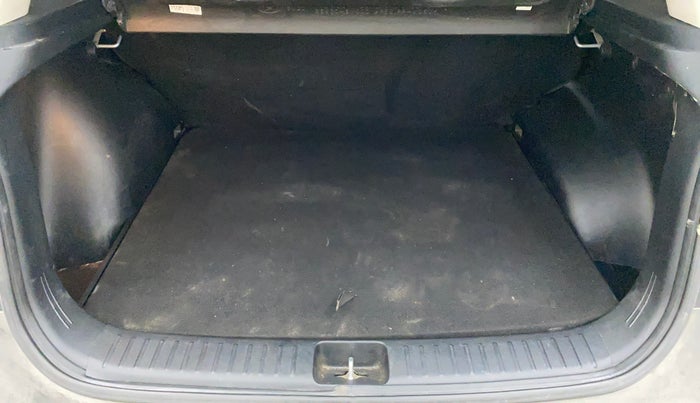 2020 Hyundai Creta EX 1.5 DIESEL, Diesel, Manual, 92,108 km, Boot Inside