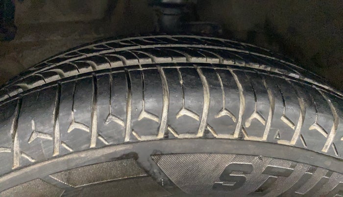2016 Maruti Celerio ZXI AMT, Petrol, Automatic, 38,774 km, Left Front Tyre Tread