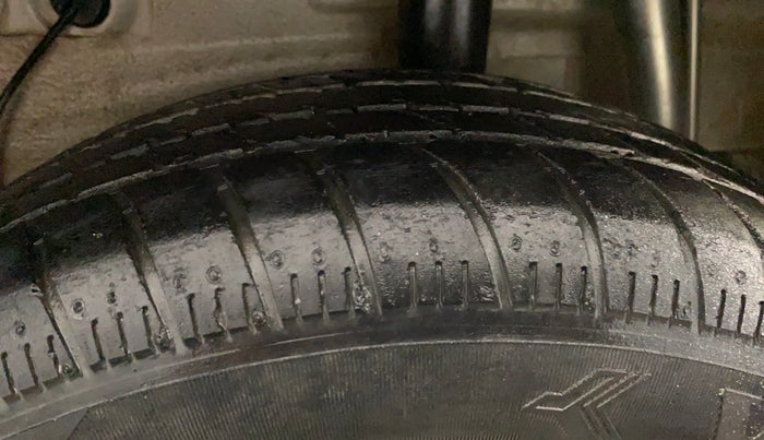 2016 Maruti Celerio ZXI AMT, Petrol, Automatic, 38,774 km, Left Rear Tyre Tread